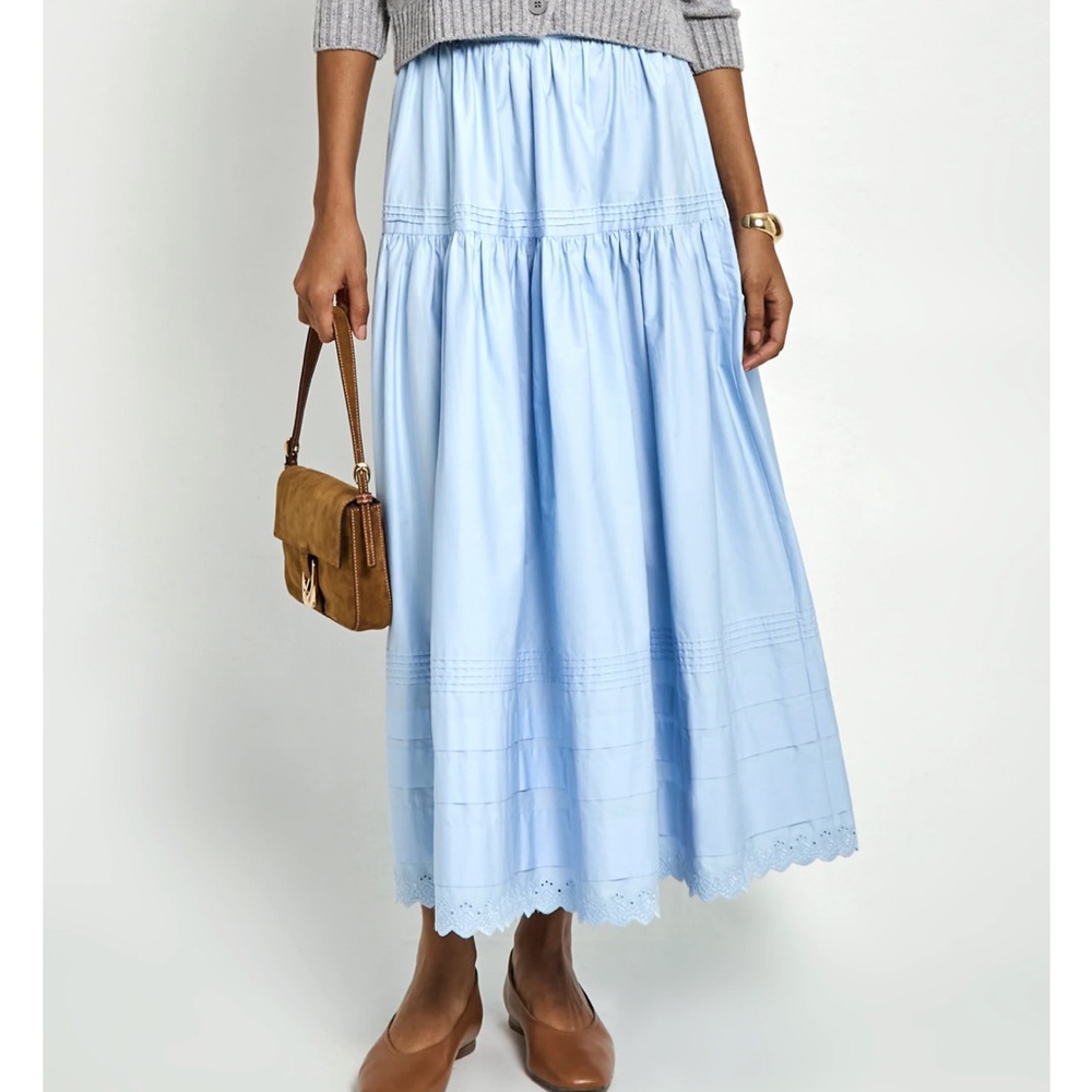 Elegant Blue Women's Skirt - Picture 2 of 8